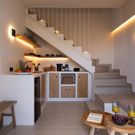 Sugarwhite Suites With Private Not Heated Pool Emporio  Exteriör bild