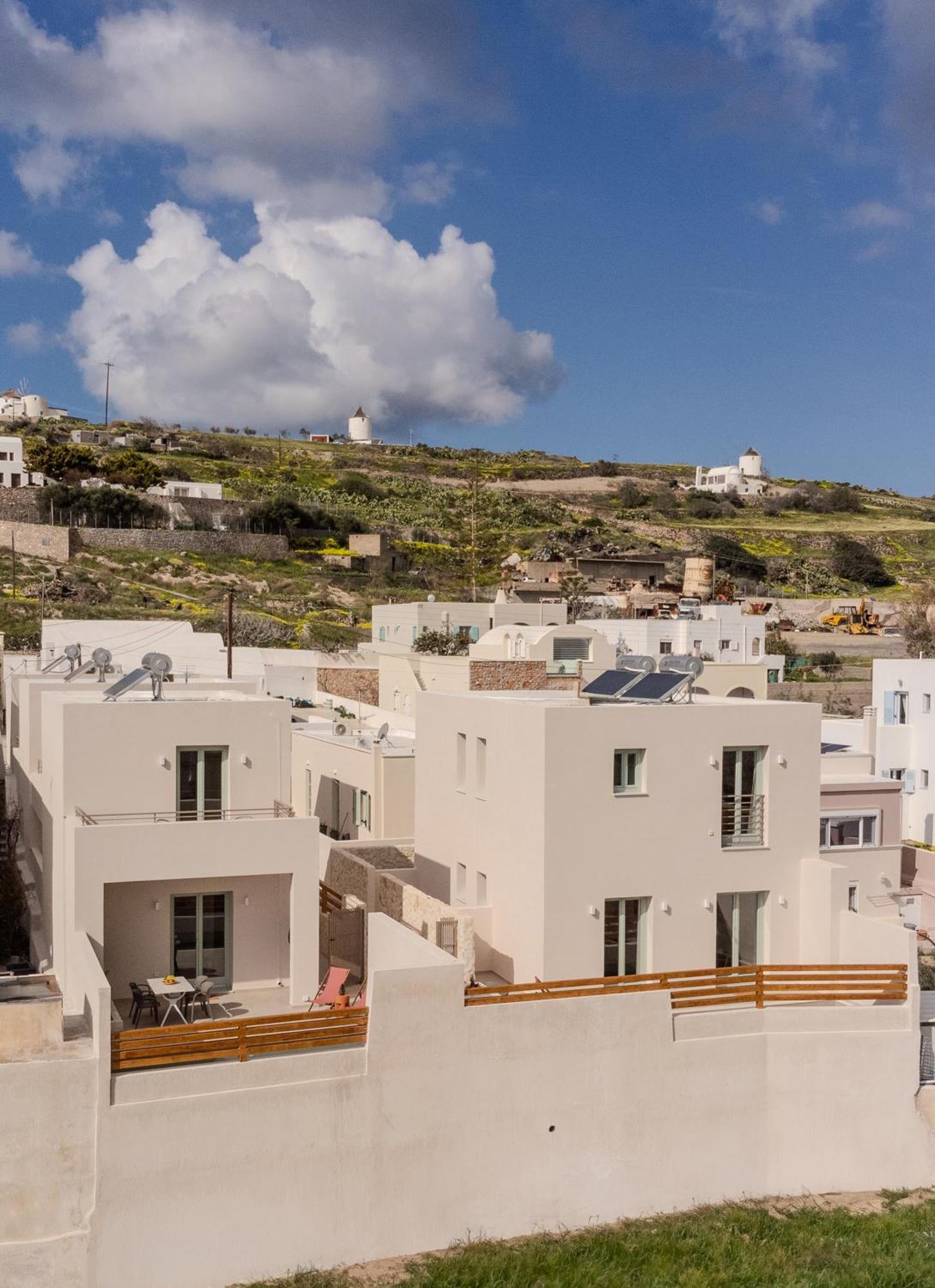 Sugarwhite Suites With Private Not Heated Pool Emporio  Exteriör bild